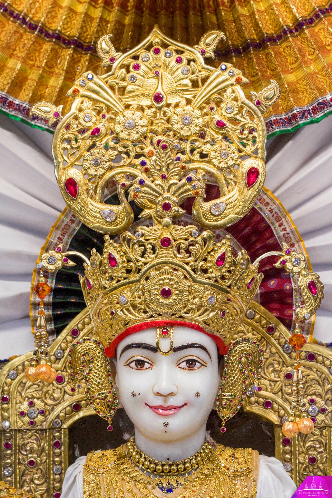 ©1987-2017 SKS Swaminarayan Temple East London